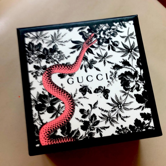 GUCCI sterling silver with blue enamel and feline faces. Buckle bangle bracelet. - Picture 5 of 16